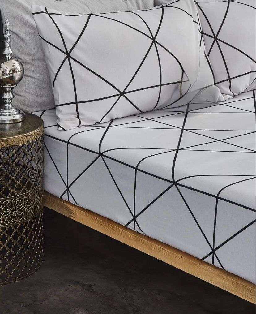 BEYAZ BAKLAVA TEK KİŞİLİK LASTİKLİ ÇARŞAF SETİ